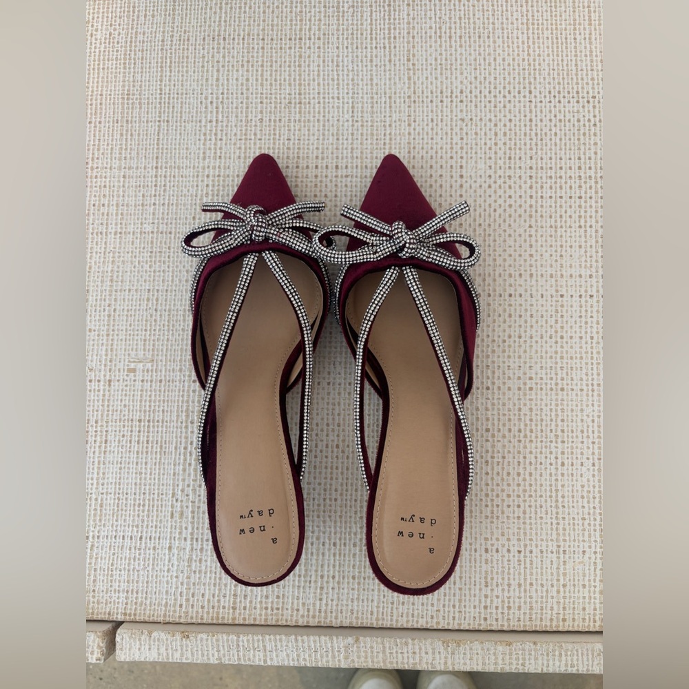 Target Women’s Gwen Rhinestone Bow Heels - Picture 2 of 5